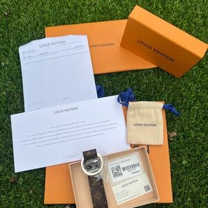 ❌SOLD❌NWT Louis Vuitton Dragonne key holder M62709